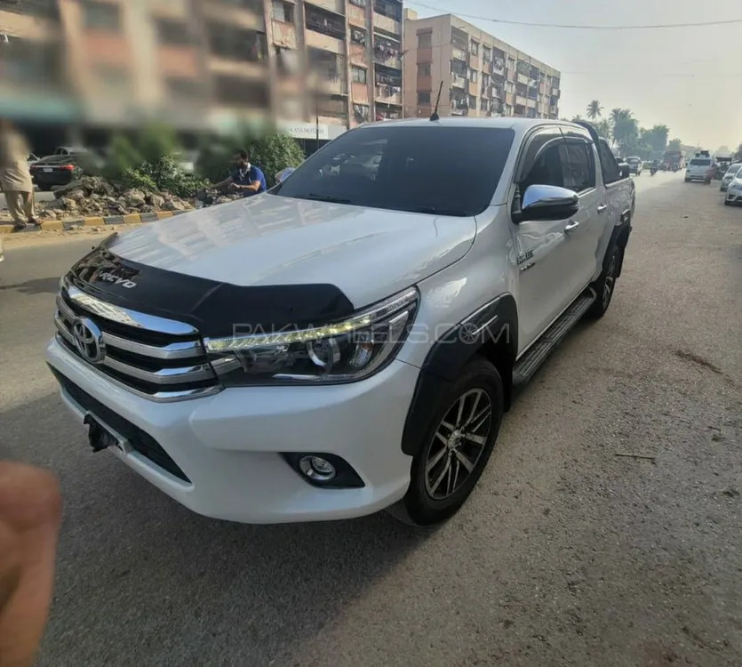 Toyota Hilux 2019 for Sale in Karachi Image-1