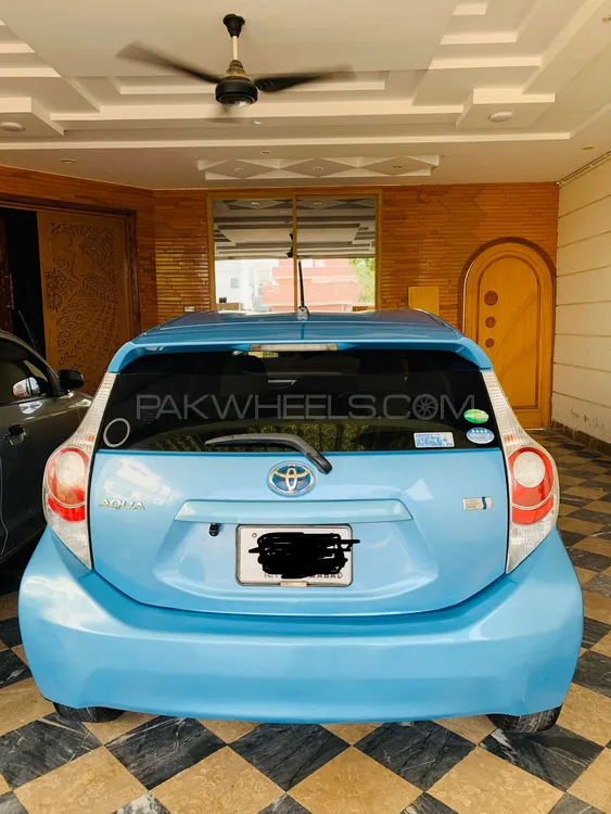 Toyota Aqua 2013 for Sale in Multan Image-1