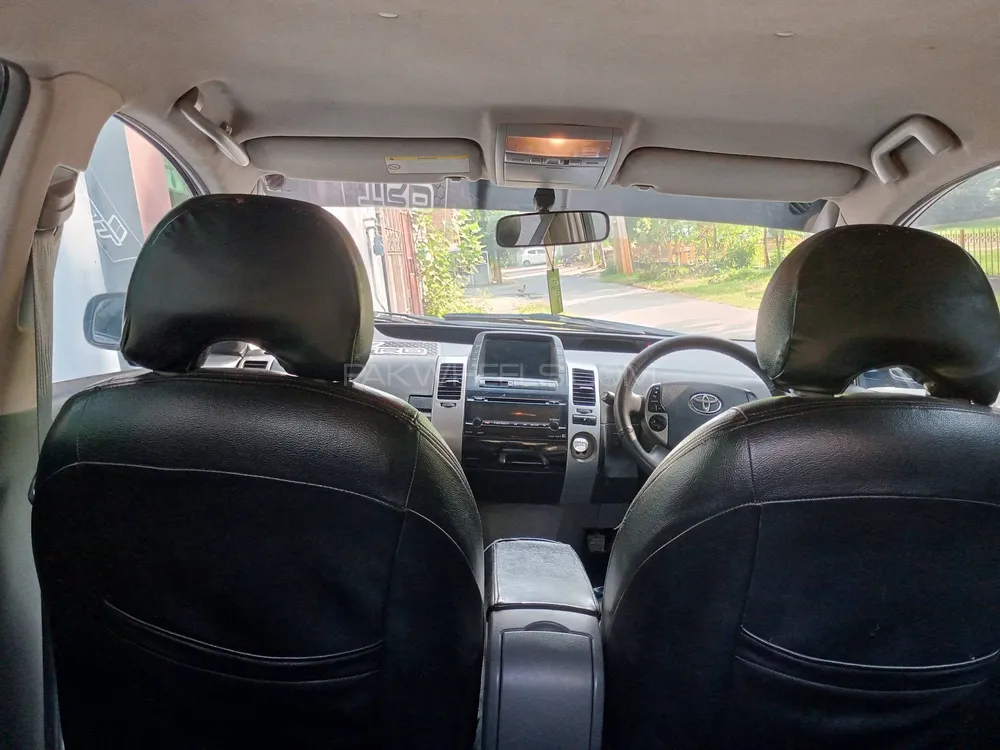 Toyota Prius 2008 for Sale in Lahore Image-1