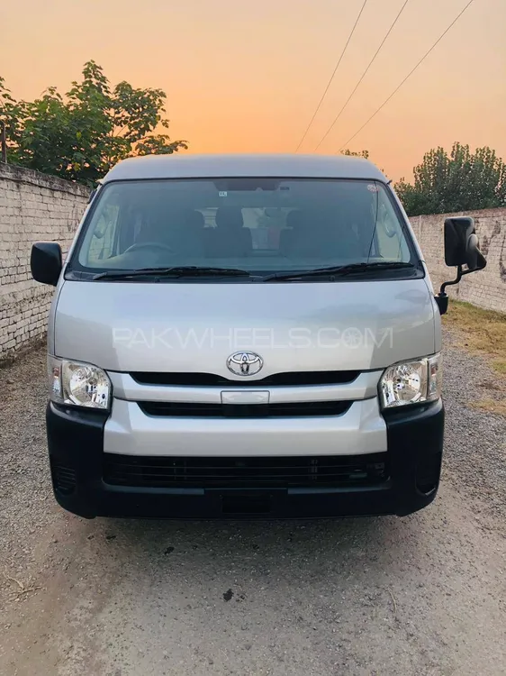Toyota Hiace 2018 for Sale in Gujranwala Image-1