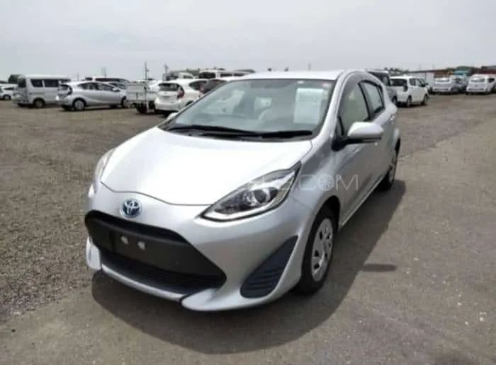 Toyota Aqua 2020 for Sale in Peshawar Image-1