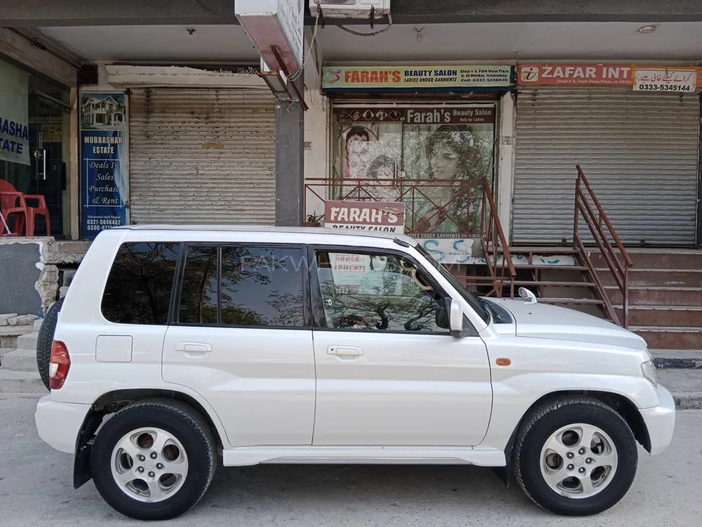 Mitsubishi Pajero 2001 for sale in Islamabad