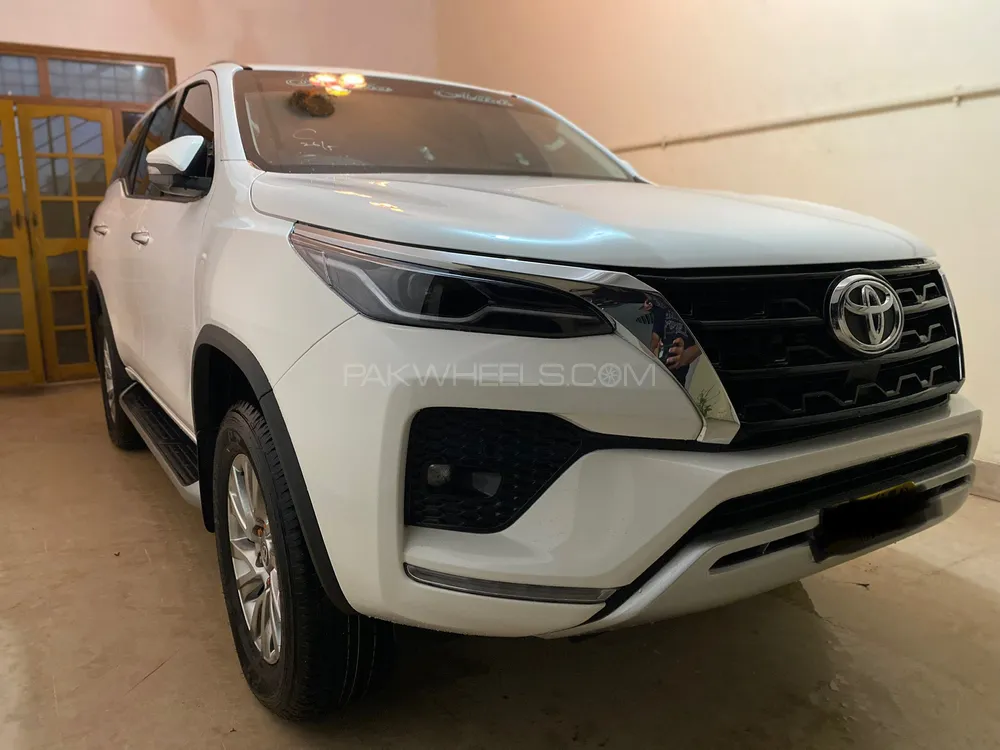 Toyota Fortuner B 9096 SY: Sebuah Studi Kasus Kendaraan dan Implikasinya
