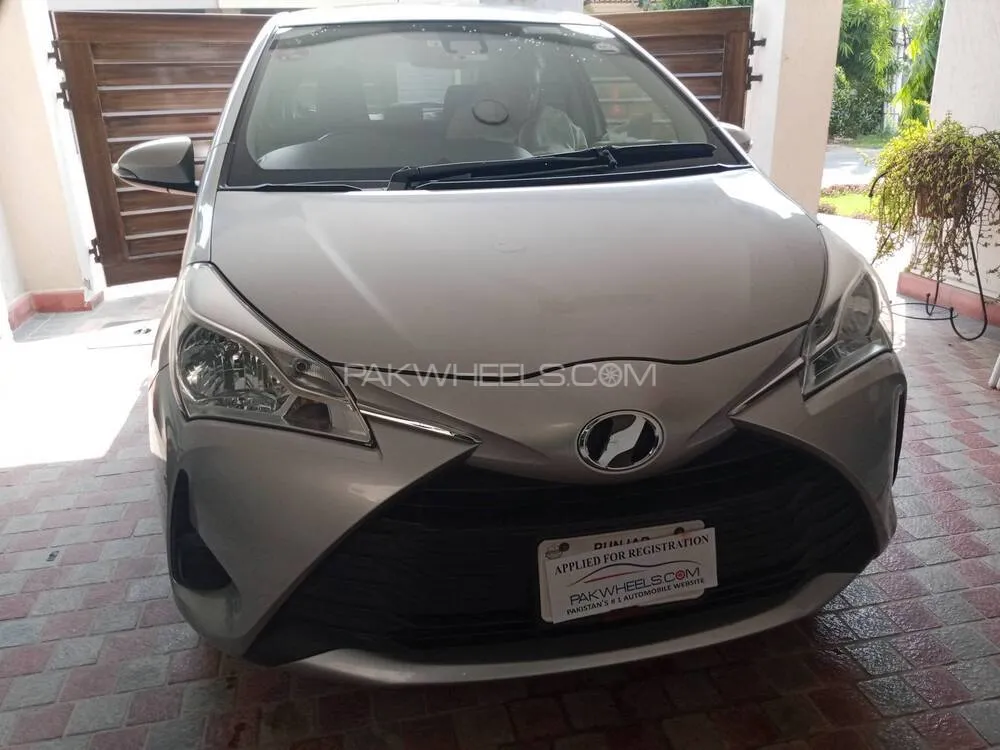 Toyota Vitz F 1.0 2018 for sale in Lahore | PakWheels