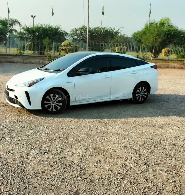 Toyota Prius 2019 for Sale in Peshawar Image-1