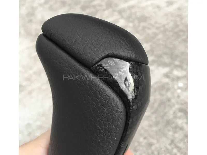 Toyota Yaris 2020 - 2023 Automatic Transmission Carbon Fibre Gear Knob Toyota Yaris 2020 - 2023 Automatic Transmission Carbon Fibre Gear Knob Image-2
