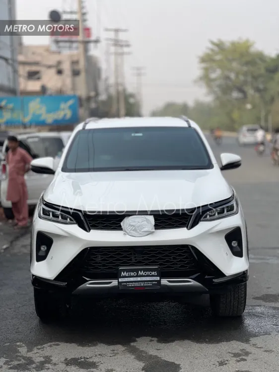 Toyota Fortuner 2022 for Sale in Lahore Image-1