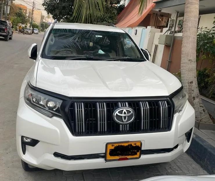 Toyota Prado 2010 for Sale in Karachi Image-1