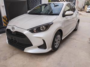 yaris 1.0
2020 model 
pearl white color
for more details please contact