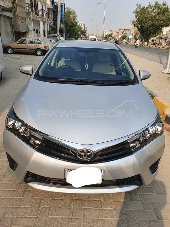 Toyota Corolla 2017 for Sale in Karachi Image-1