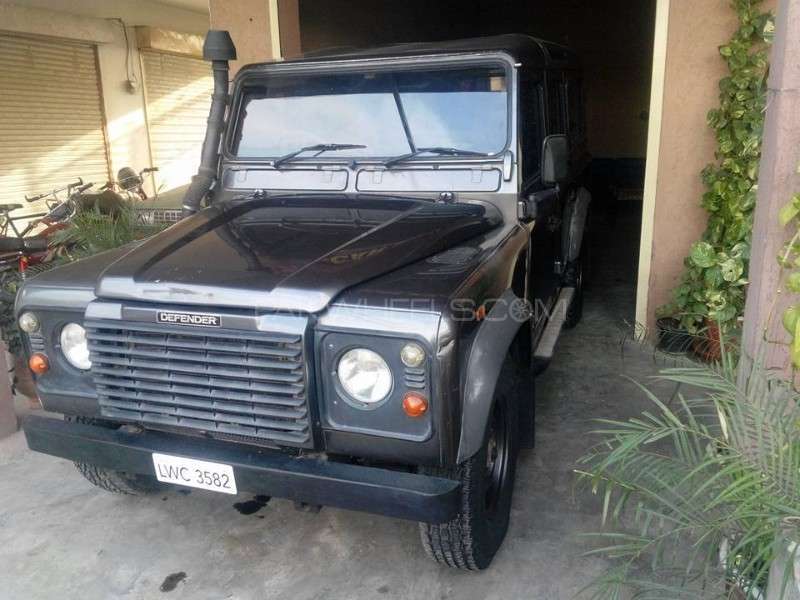 Land Rover Defender 2006 for Sale in Islamabad Image-1
