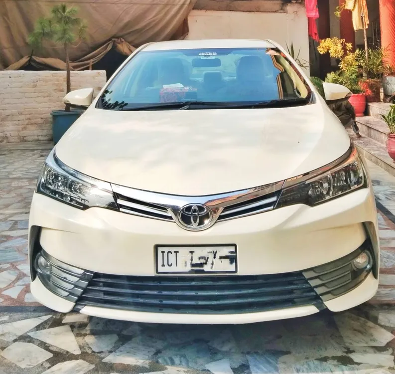 Toyota Corolla 2018 for Sale in Peshawar Image-1