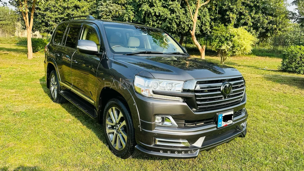 Toyota Land Cruiser 2017 for Sale in Lahore Image-1