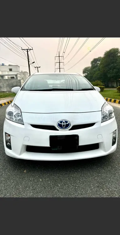 Toyota Prius 2010 for Sale in Lahore Image-1
