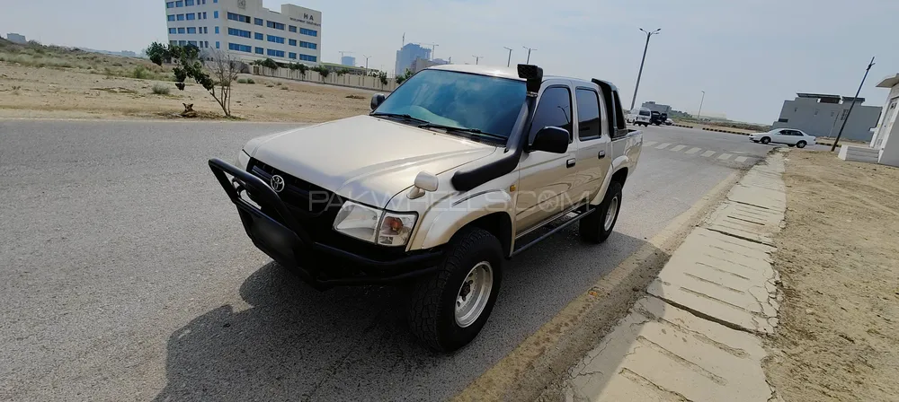 Toyota Hilux 2003 for sale in Karachi