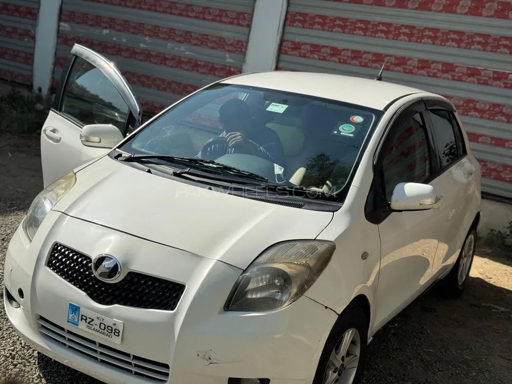Toyota Vitz 2007 for Sale in Islamabad Image-1