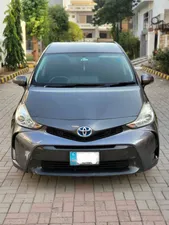 Toyota Prius Alpha S 2015 for Sale