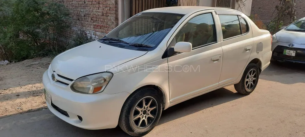 Toyota Platz 2007 for Sale in Faisalabad Image-1