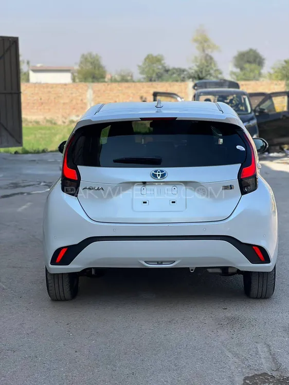 Toyota Aqua 2021 for Sale in Peshawar Image-1