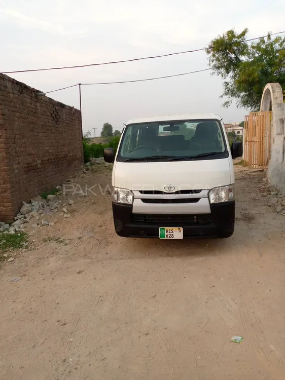 Toyota Hiace 2016 for Sale in Sara-E-Alamgir Image-1