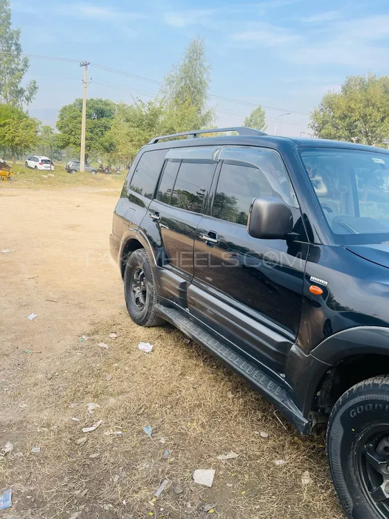Mitsubishi Pajero 1999 for Sale in Islamabad Image-1