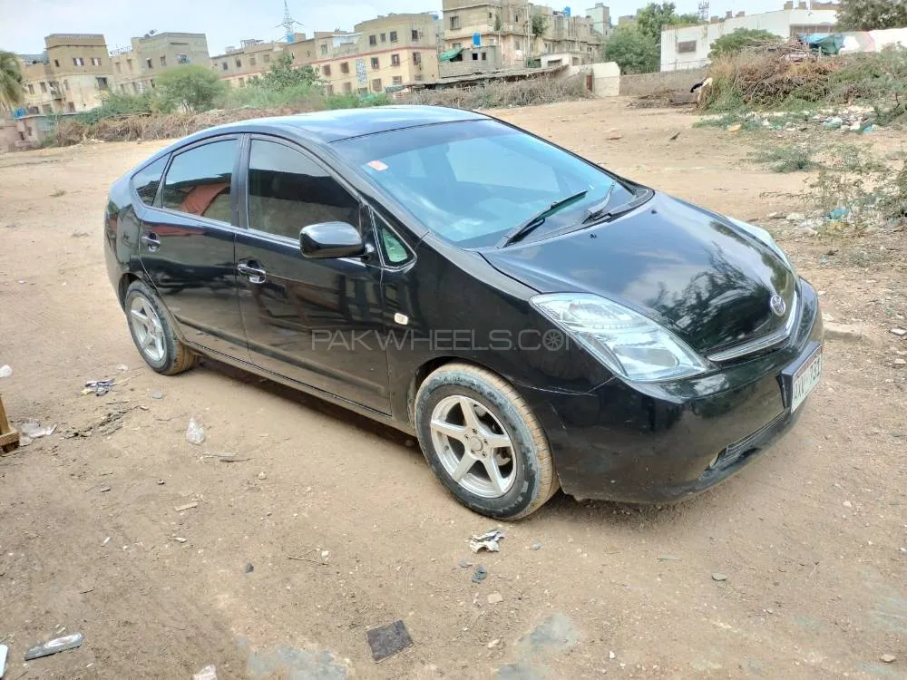 Toyota Prius 2008 for Sale in Karachi Image-1