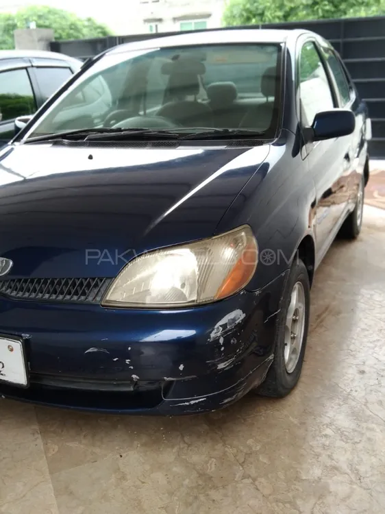 Toyota Platz 2001 for Sale in Lahore Image-1