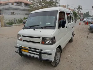 Mitsubishi Minicab Bravo 2011 for Sale