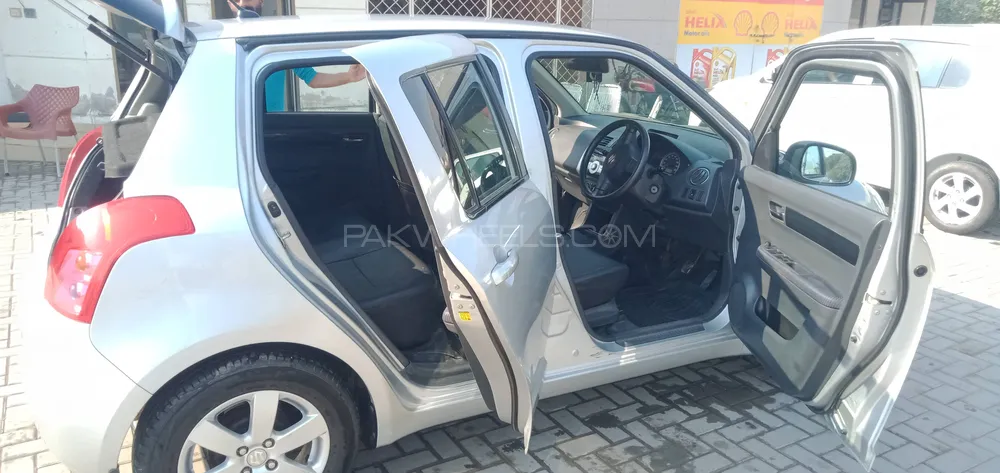 Suzuki Swift 2014 for Sale in Sargodha Image-1