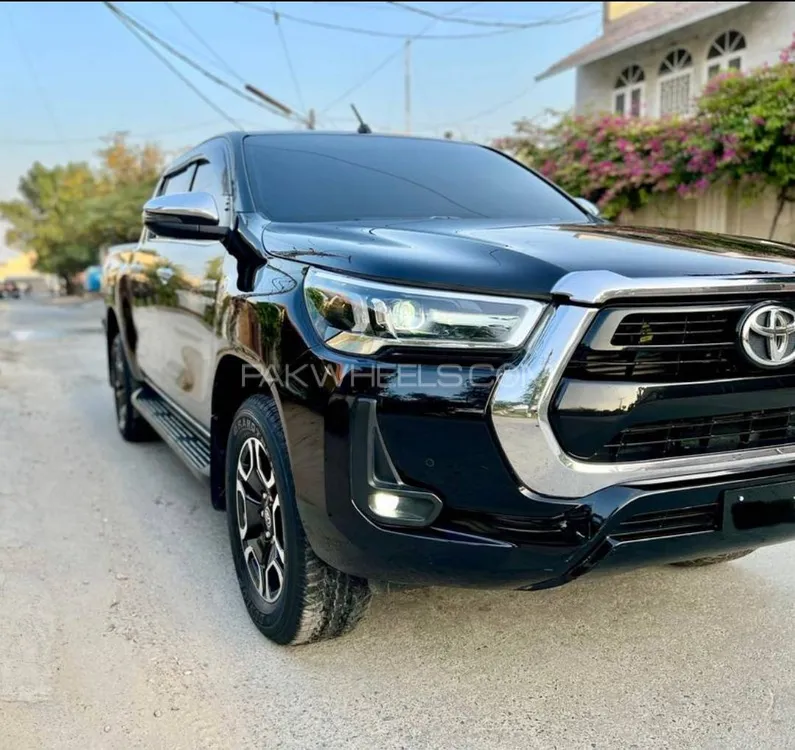 Toyota Hilux 2021 for Sale in Islamabad Image-1