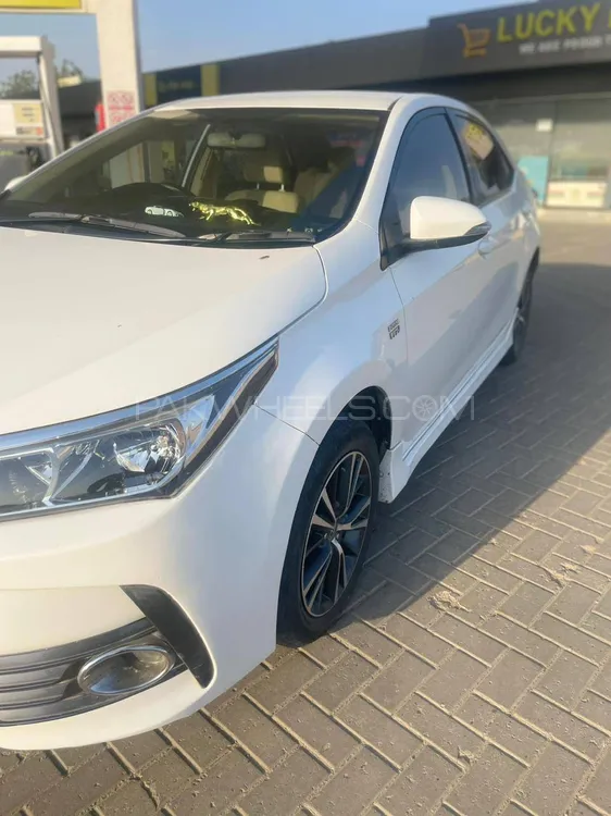 Toyota Corolla 2019 for Sale in Karachi Image-1