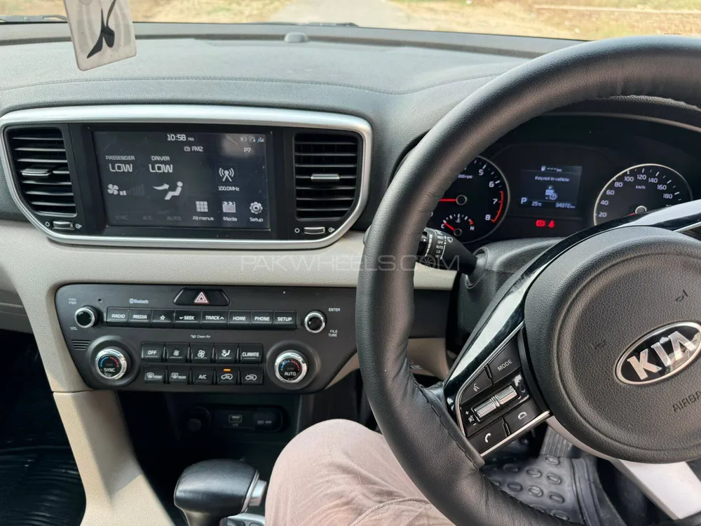KIA Sportage 2021 for Sale in Burewala Image-1