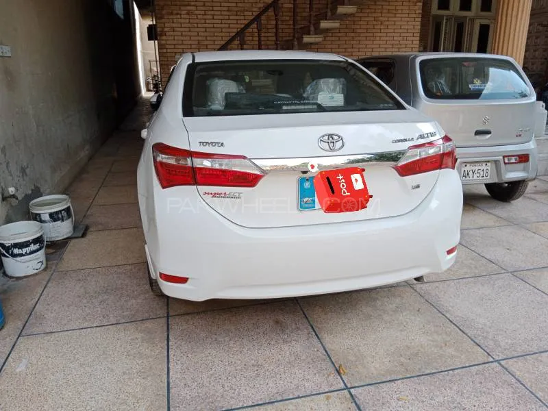 Toyota Corolla 2017 for Sale in Faisalabad Image-1
