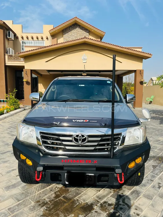 Toyota Hilux 2014 for Sale in Islamabad Image-1