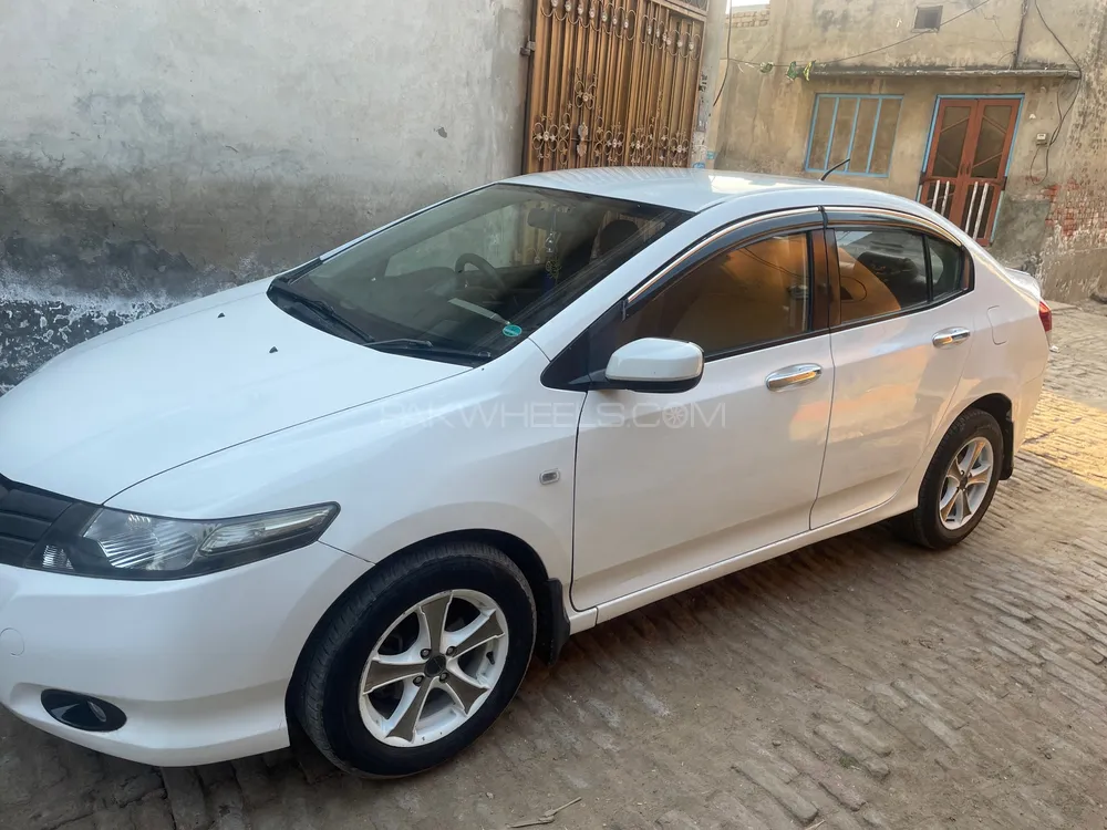 Honda City 2011 for Sale in Faisalabad Image-1