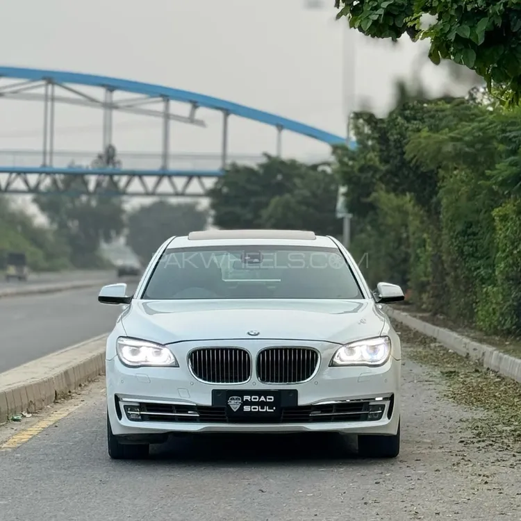 BMW 7 Series 2010 for Sale in Lahore Image-1