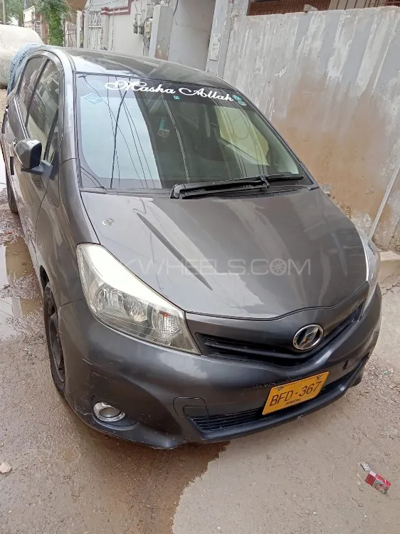 Toyota Vitz 2012 for Sale in Karachi Image-1