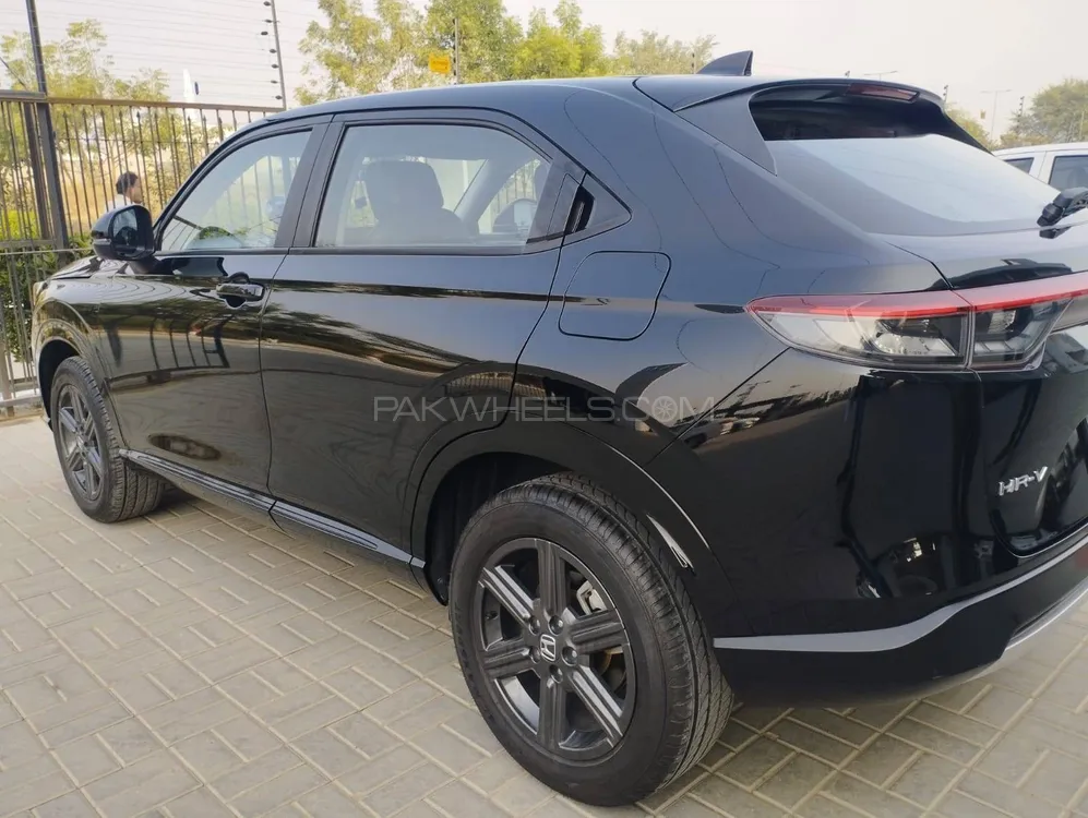 Honda HR-V 2022 for Sale in Lahore Image-1