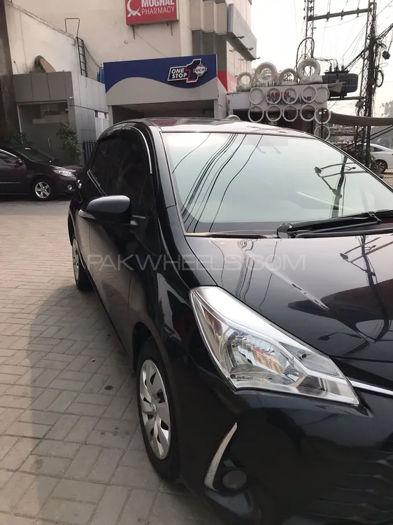 Toyota Vitz 2018 for Sale in Lahore Image-1