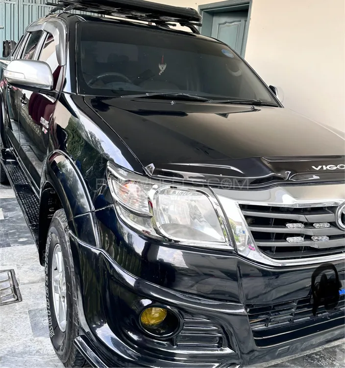 Toyota Hilux 2013 for Sale in Mardan Image-1