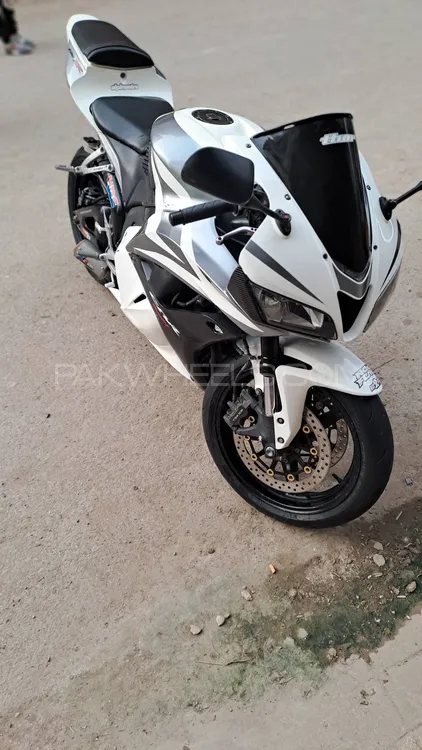 Honda CBR 600RR 2009 for Sale Image-1