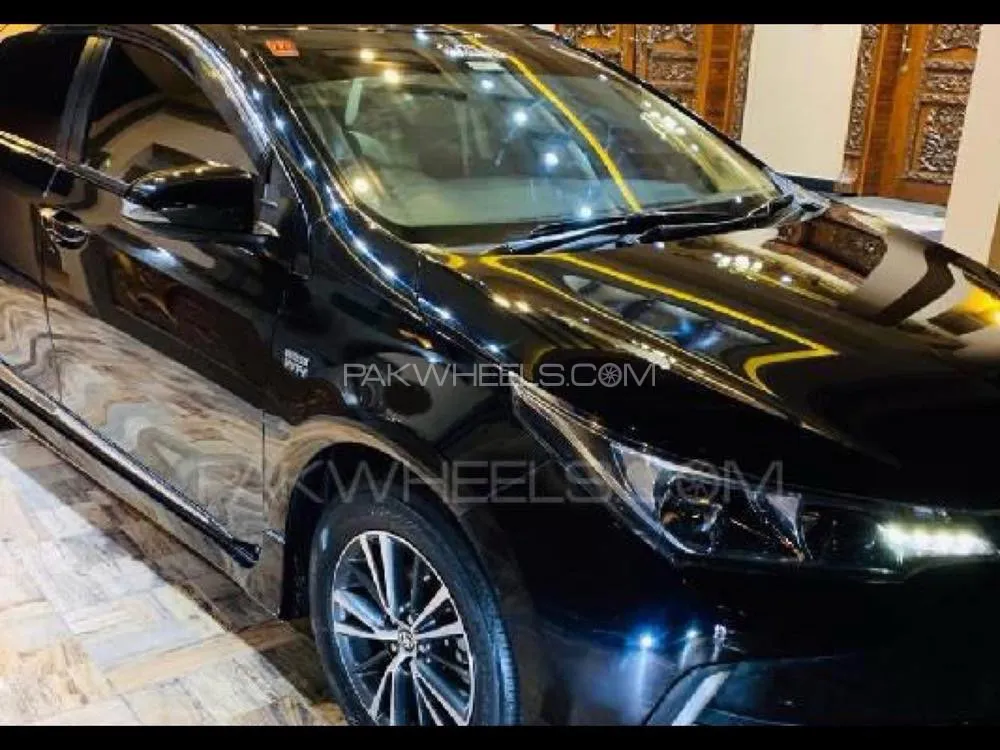Toyota Corolla 2018 for Sale in Lahore Image-1