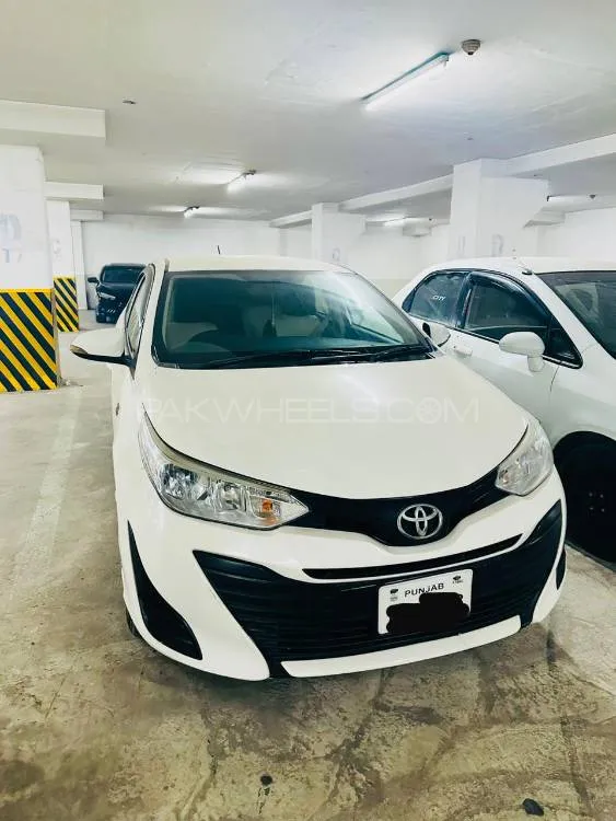 Toyota Yaris Sedan 2021 for Sale in Lahore Image-1
