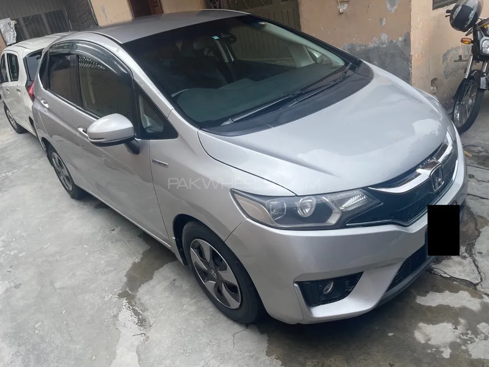 Honda Fit 2015 for Sale in Lahore Image-1
