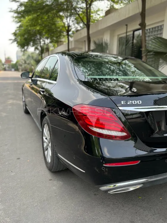 Mercedes Benz E Class 2018 for Sale in Lahore Image-1