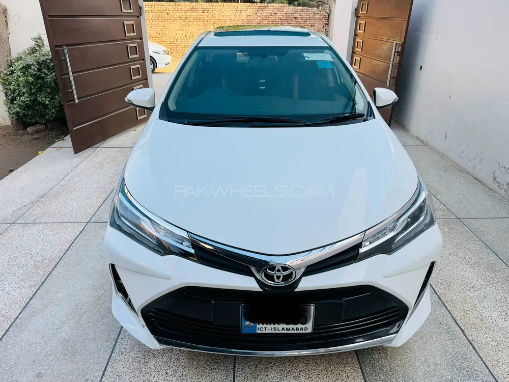 Toyota Corolla 2022 for Sale in Jhang Image-1