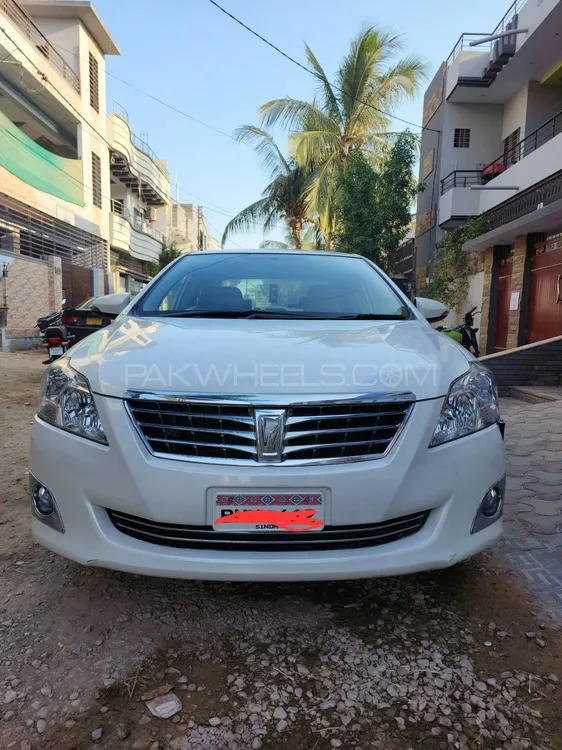Toyota Premio 2013 for Sale in Karachi Image-1