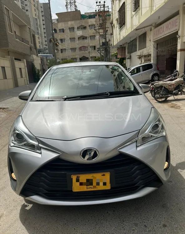Toyota Vitz 2019 for Sale in Karachi Image-1