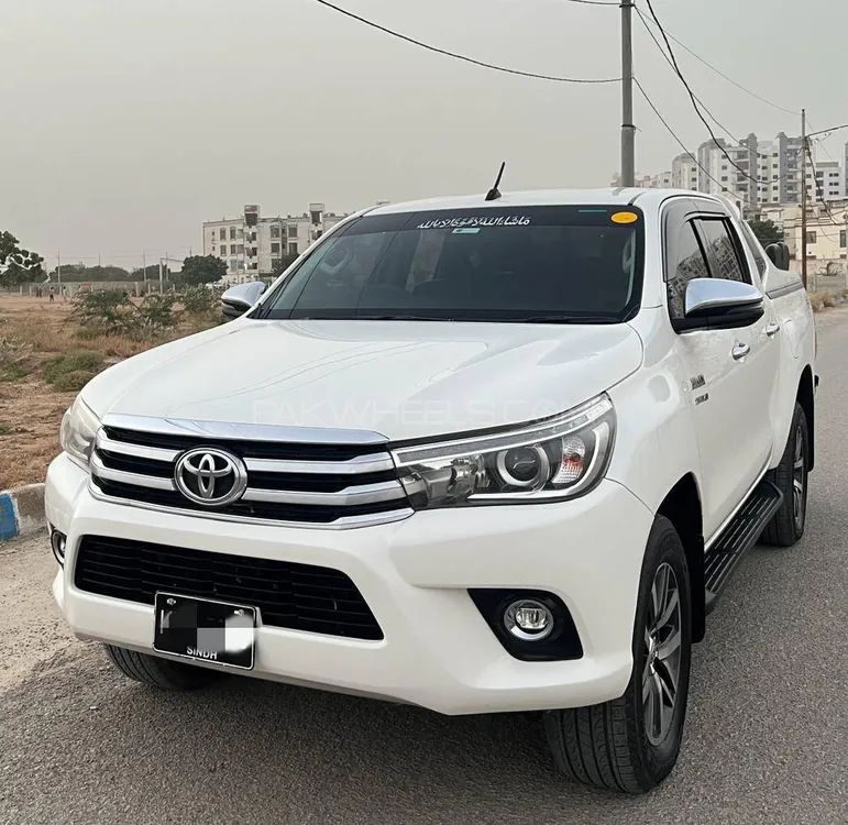Toyota Hilux 2018 for Sale in Karachi Image-1