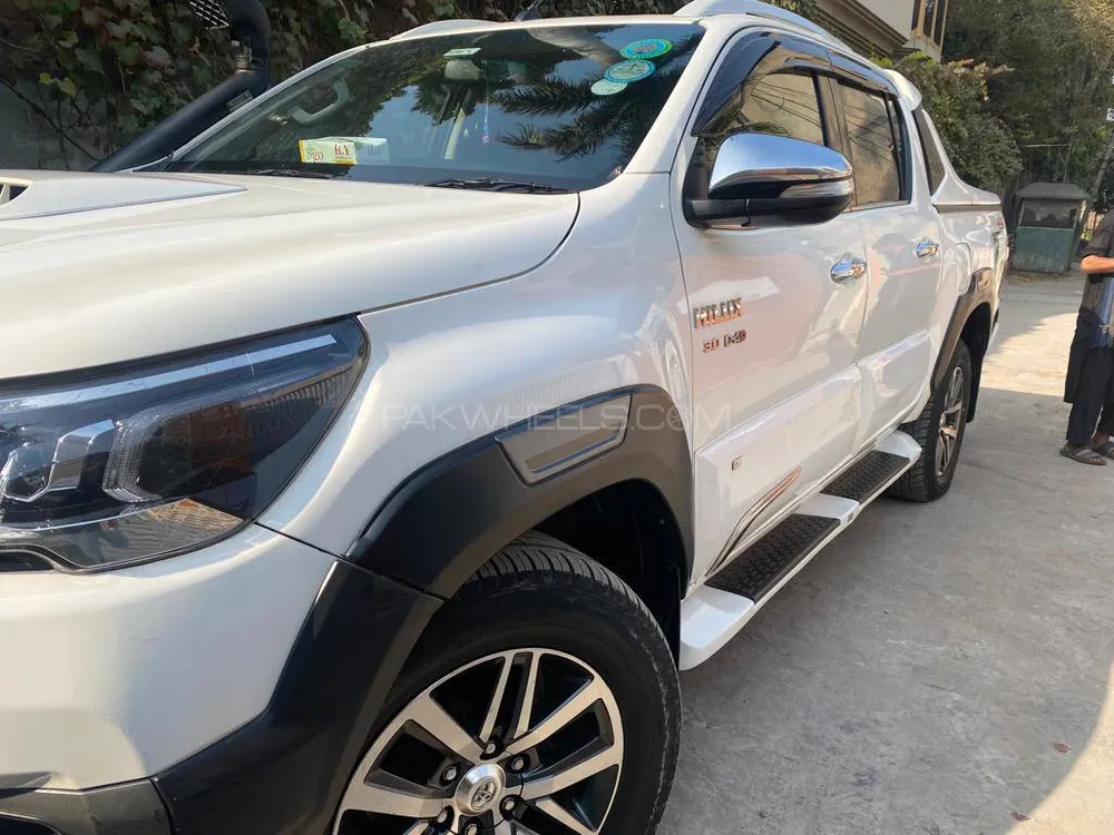 Toyota Hilux 2017 for Sale in Gujranwala Image-1